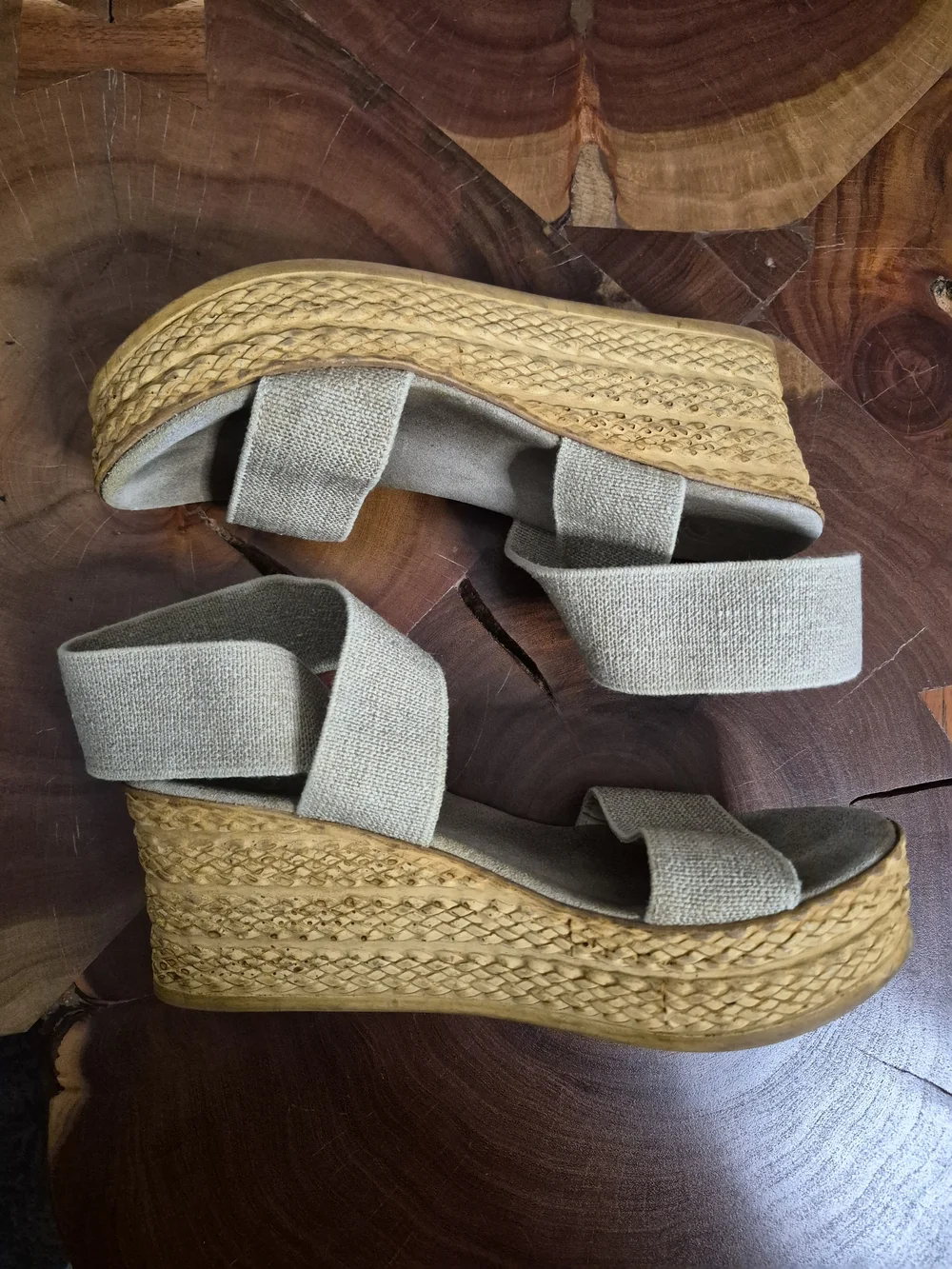 CHARLESTON SHOE CO. Bermuda Wedge Sandal Linen - 8